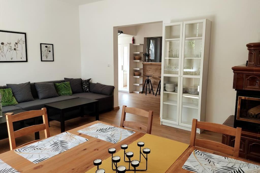Flóra House 3 minutes from Lake Balaton Keszthely Exterior foto